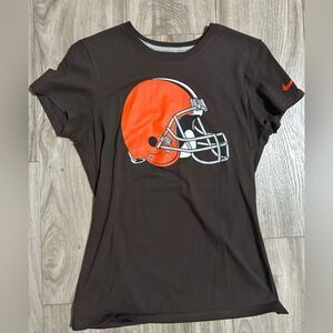 Cleveland Browns Women’s T Shirt Size Medium